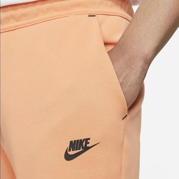 NIKE Sportswear Tech Fleece Men’s NEW Orange Frost Black Slim Jogger Sweatpants - Picture 3 of 8